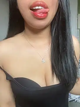 Rose-babyx online show from July 11, 2:33 am