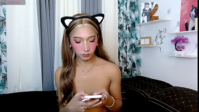 Snapshot of extremeJaime chatting on October 4, 1:39 pm extremeJaime online show from October 4, 1:39 pm