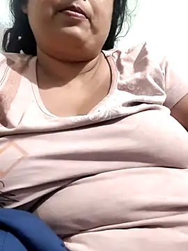 Mmm143 online show from July 12, 1:23 pm