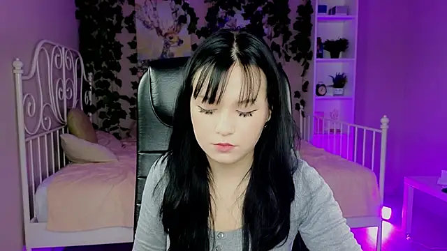 Snapshot of Aurora_Gilbert chatting on October 16, 10:07 am Aurora Gilbert online show from October 16, 10:07 am