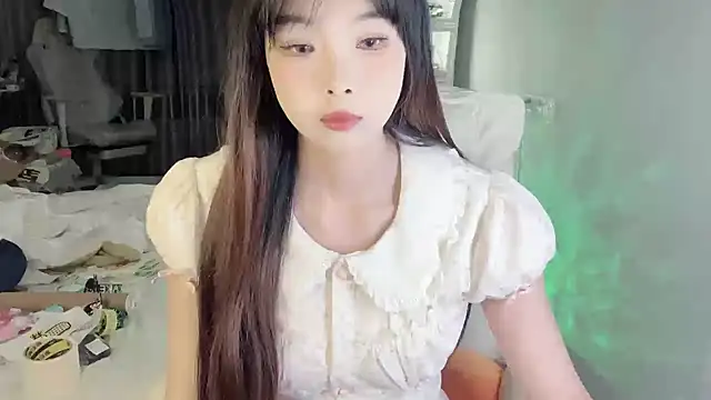 Akong11 online show from July 4, 1:40 pm