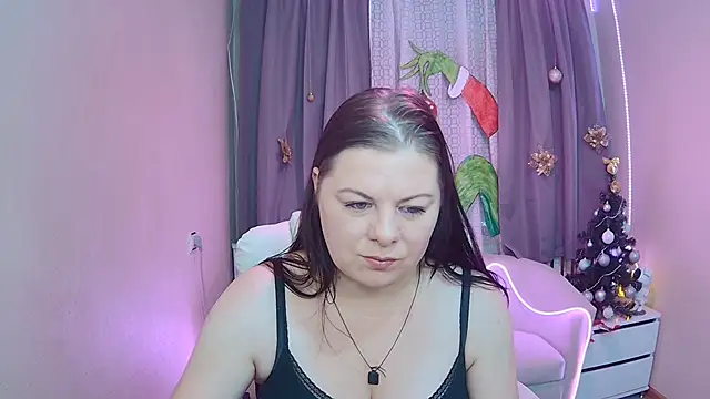 BritneyRaine online show from December 1, 9:02 am