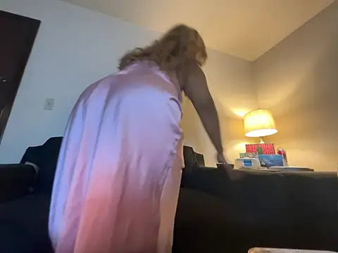 GoddessFatPuss online show from May 2, 6:17 am
