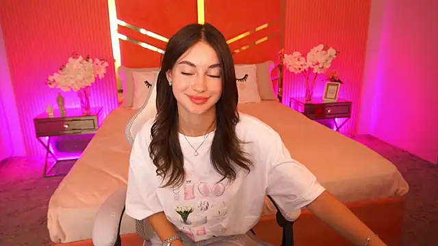 Snapshot of CherryyLulu chatting on September 16, 8:11 am CherryyLulu online show from September 16, 8:11 am