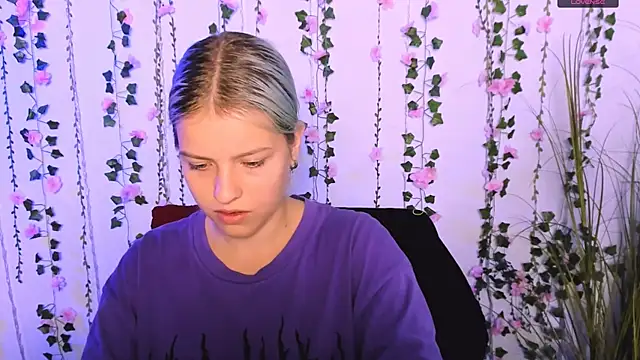 Snapshot of kaela_spell_ chatting on September 18, 7:40 am kaela spell online show from September 18, 7:40 am