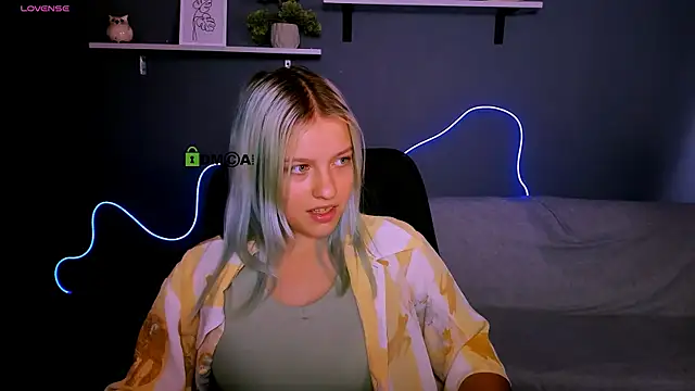 Snapshot of kaela_spell_ chatting on September 24, 1:10 pm kaela spell online show from September 24, 1:10 pm