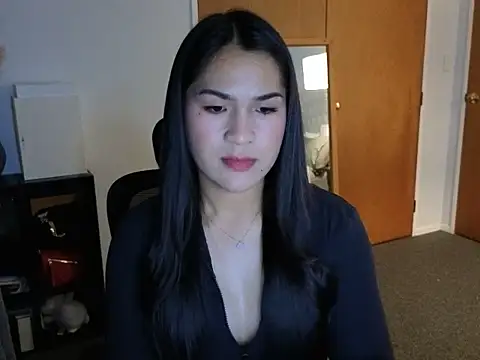 ZoeyJohnson online show from May 3, 5:11 am