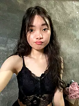 Snapshot of Bella_sexy98 chatting on September 18, 3:49 am Bella sexy98 online show from September 18, 3:49 am