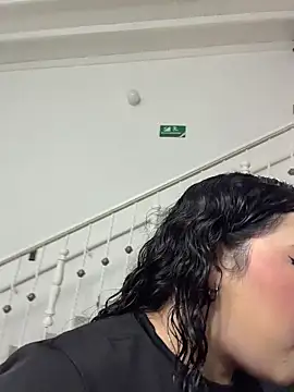 krisstenSantos online show from February 28, 2:38 pm