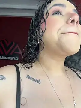 krisstenSantos online show from February 20, 1:34 pm