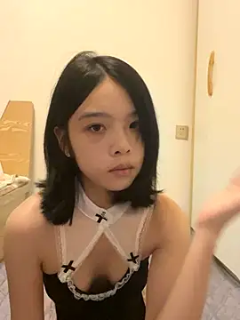 Snapshot of qiqi_x chatting on September 19, 7:02 pm qiqi x online show from September 19, 7:02 pm