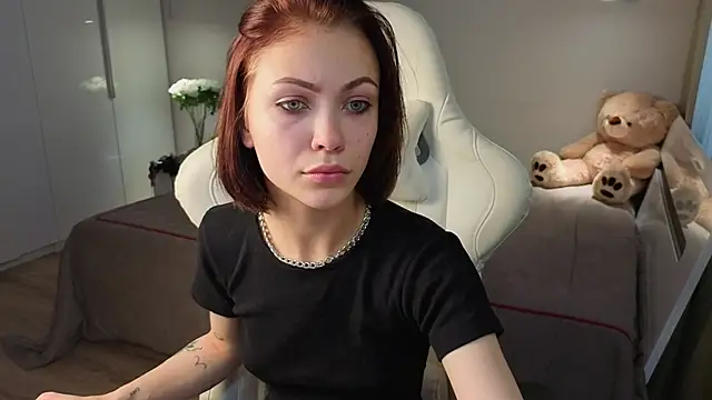Snapshot of EffieAngel chatting on September 17, 11:30 am EffieAngel online show from September 17, 11:30 am