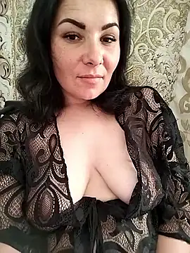 Mia24Blove online show from May 24, 2:49 pm