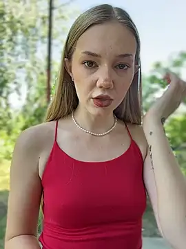 MilaMoone online show from July 1, 11:10 am