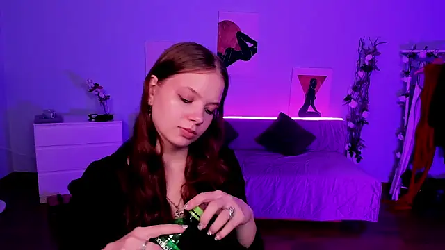 BetsyKiss online show from June 10, 5:33 pm