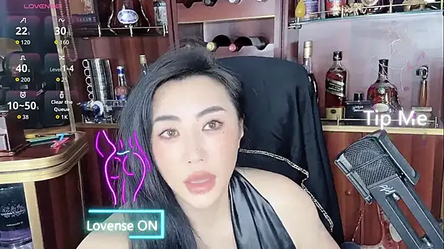 Snapshot of A-Lin-666 chatting on October 19, 12:29 pm A-Lin-666 online show from October 19, 12:29 pm