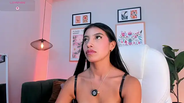 Tiffany Low online show from July 19, 1:02 pm