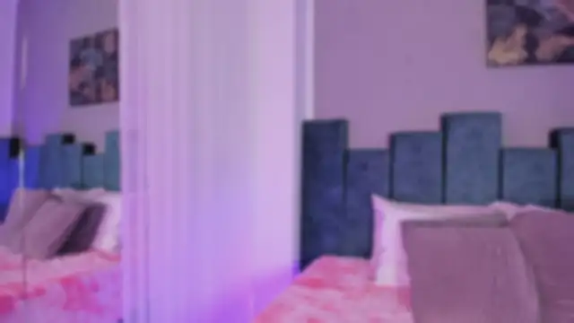 Peytonn Monroe online show from July 1, 7:35 pm