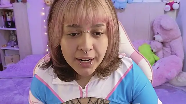 NekoWaifu online show from May 3, 2:42 pm