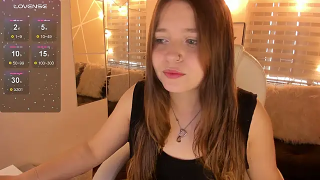 sophiee09  online show from March 10, 1:37 pm