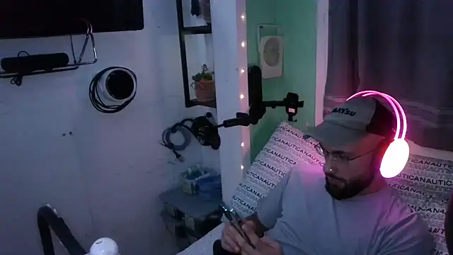 versatilevortex online show from November 24, 9:55 am