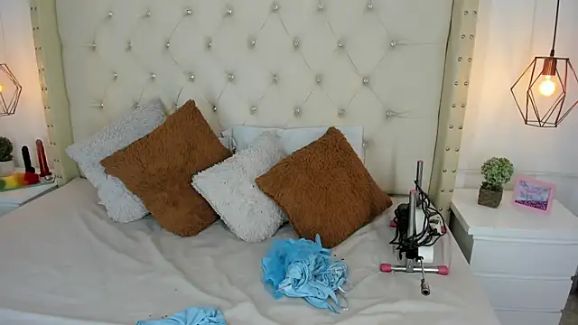 bycandy  online show from January 9, 1:48 pm