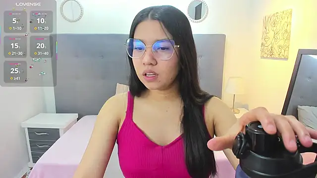 chaneelstark online show from November 7, 4:07 am