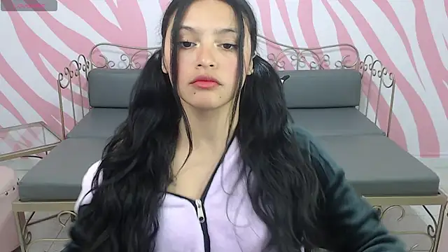 maddie  cute online show from October 7, 8:13 pm