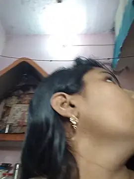 Jasmine Januja online show from June 4, 1:55 am