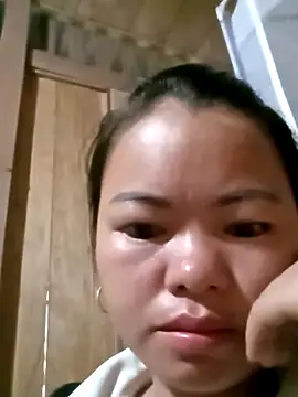 Snapshot of emly-xinh18 chatting on September 22, 11:03 pm emly-xinh18 online show from September 22, 11:03 pm