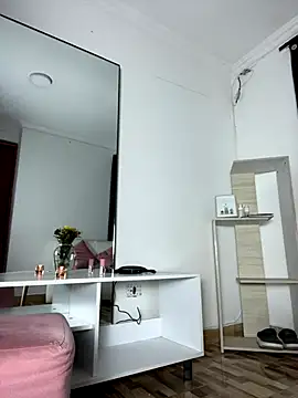 Natashaparker   online show from October 1, 9:20 pm