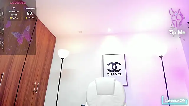 miavegas1 online show from January 8, 9:30 pm