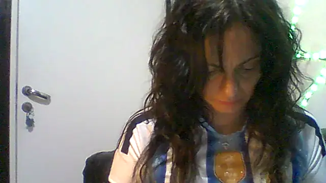 dulcefanny online show from June 11, 11:01 pm