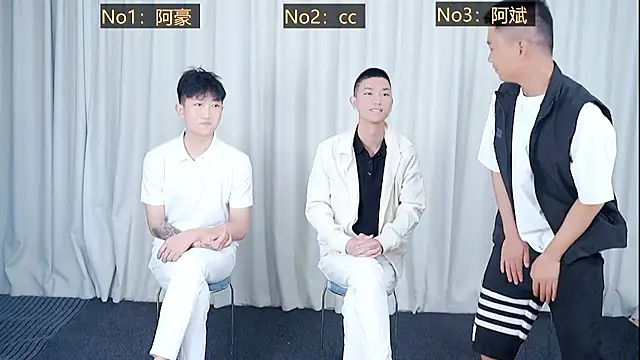Snapshot of luxibaby chatting on September 20, 8:23 am luxibaby online show from September 20, 8:23 am