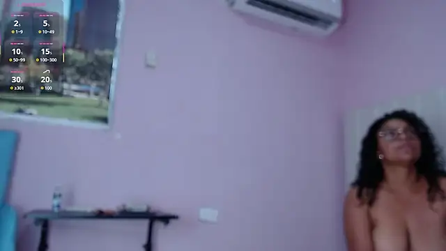 Snapshot of valery_storm_ chatting on October 8, 11:36 am valery storm online show from October 8, 11:36 am