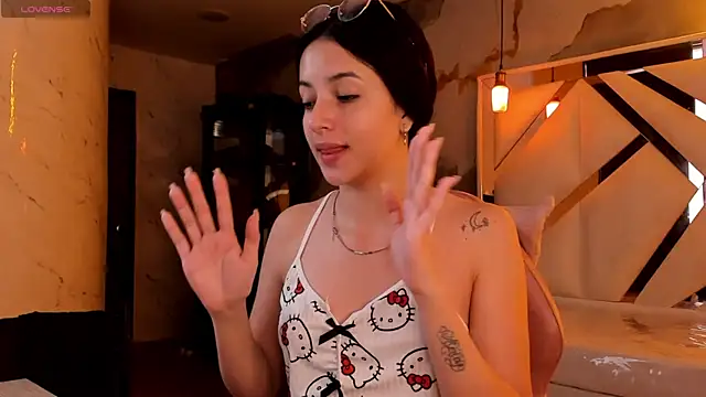 sophiadoll tf online show from July 23, 1:08 pm