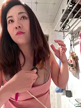 Kayla-love online show from February 27, 1:33 pm