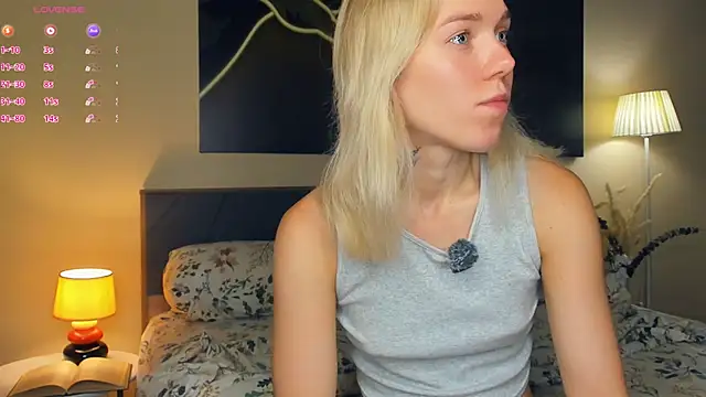 DianeHonnette online show from July 28, 7:04 pm