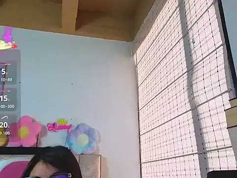 Snapshot of queenalexxa111 chatting on September 26, 4:48 pm queenalexxa111 online show from September 26, 4:48 pm