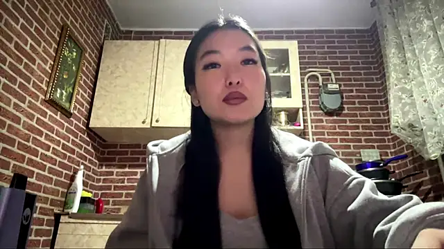 EmmaLeexth online show from January 14, 2:44 pm