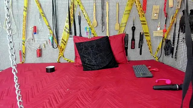BDSM MEDUZA online show from June 26, 5:30 am