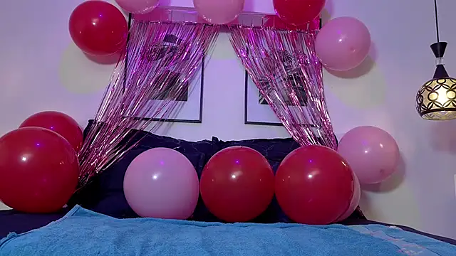 afrodita aares online show from February 14, 8:00 pm