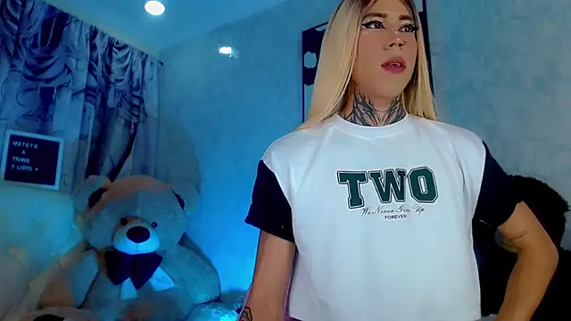 Julia Bulette1 online show from July 4, 3:24 am