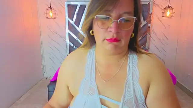 MaylinRosse  online show from July 23, 7:00 pm