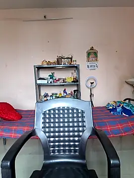 queendivya online show from June 18, 10:20 am