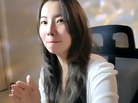 sallycui online show from September 24, 1:26 am