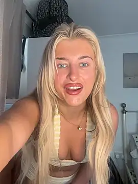 BabyBluexox online show from July 6, 2:33 pm