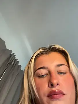 BabyBluexox online show from June 22, 11:07 am