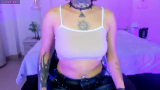 Gyal 8  online show from March 19, 3:33 am