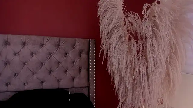 angela fiory online show from November 14, 9:04 pm